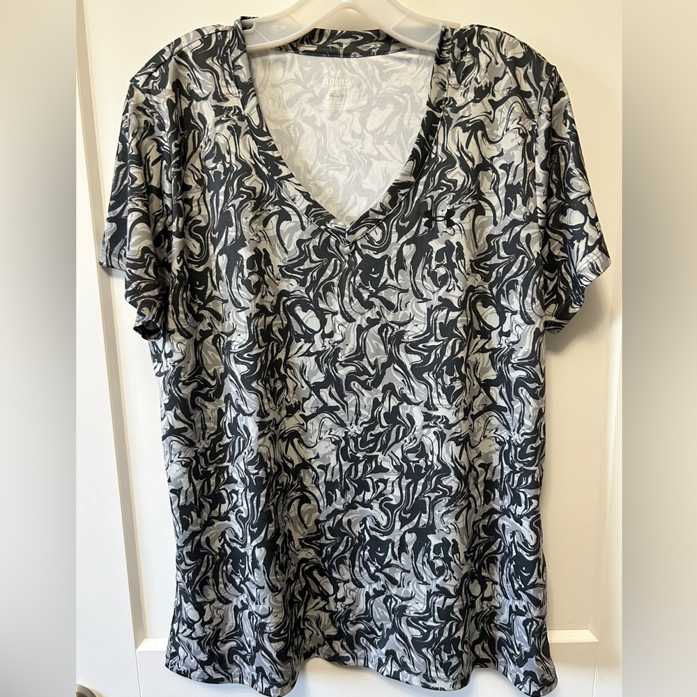 Size xl Under Armour shirt